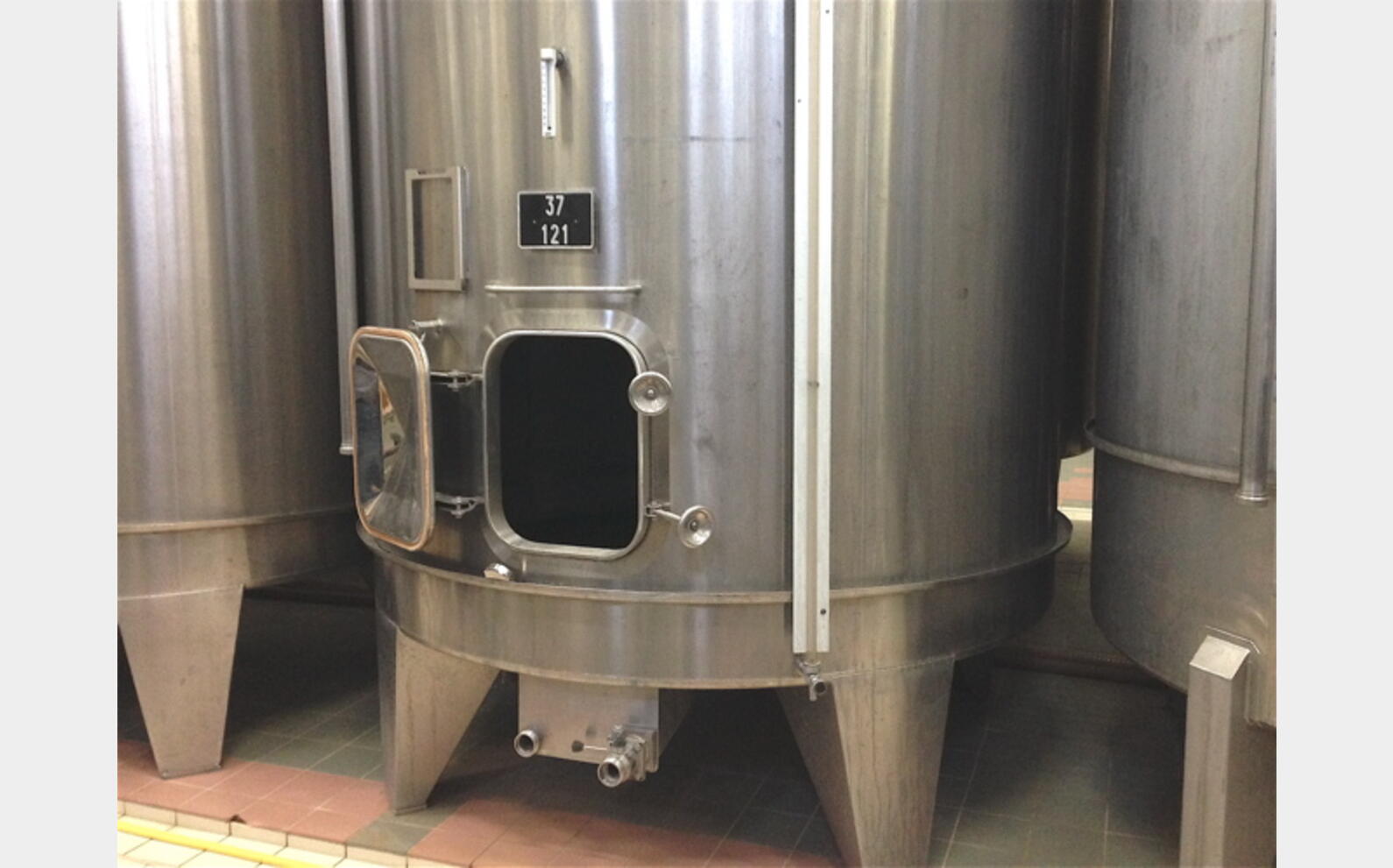 Cuve inox de 121 HLS