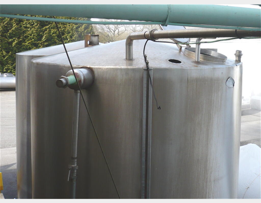 cuve de stockage INOX 304 de 20 m3 - cylindrique verticale sur pieds