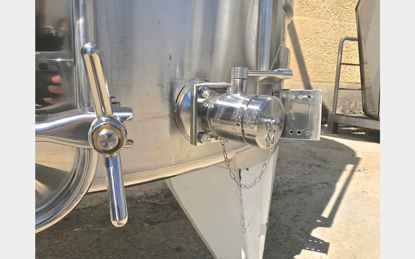 Cuve inox &agrave; chapeau flottant  80 hls MATERIEL NEUF