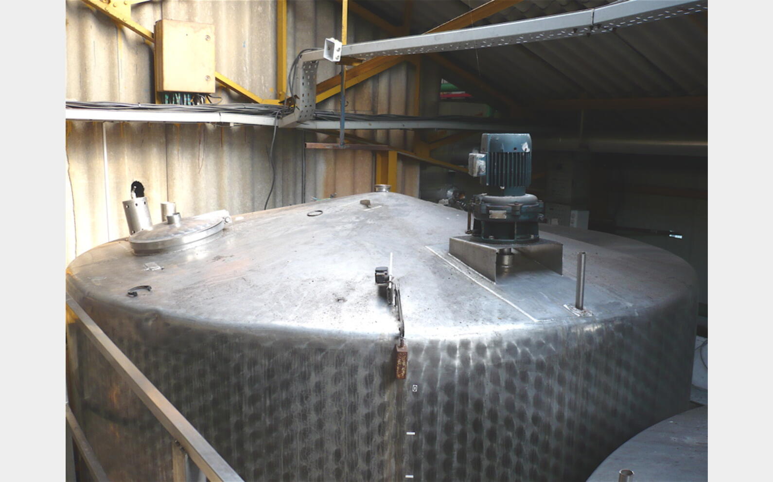 cuve de m&eacute;lange INOX 304 provenance agroalimentaire