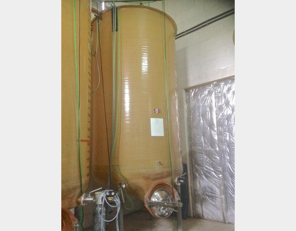 Cuve fibre &agrave; chapeau flottant