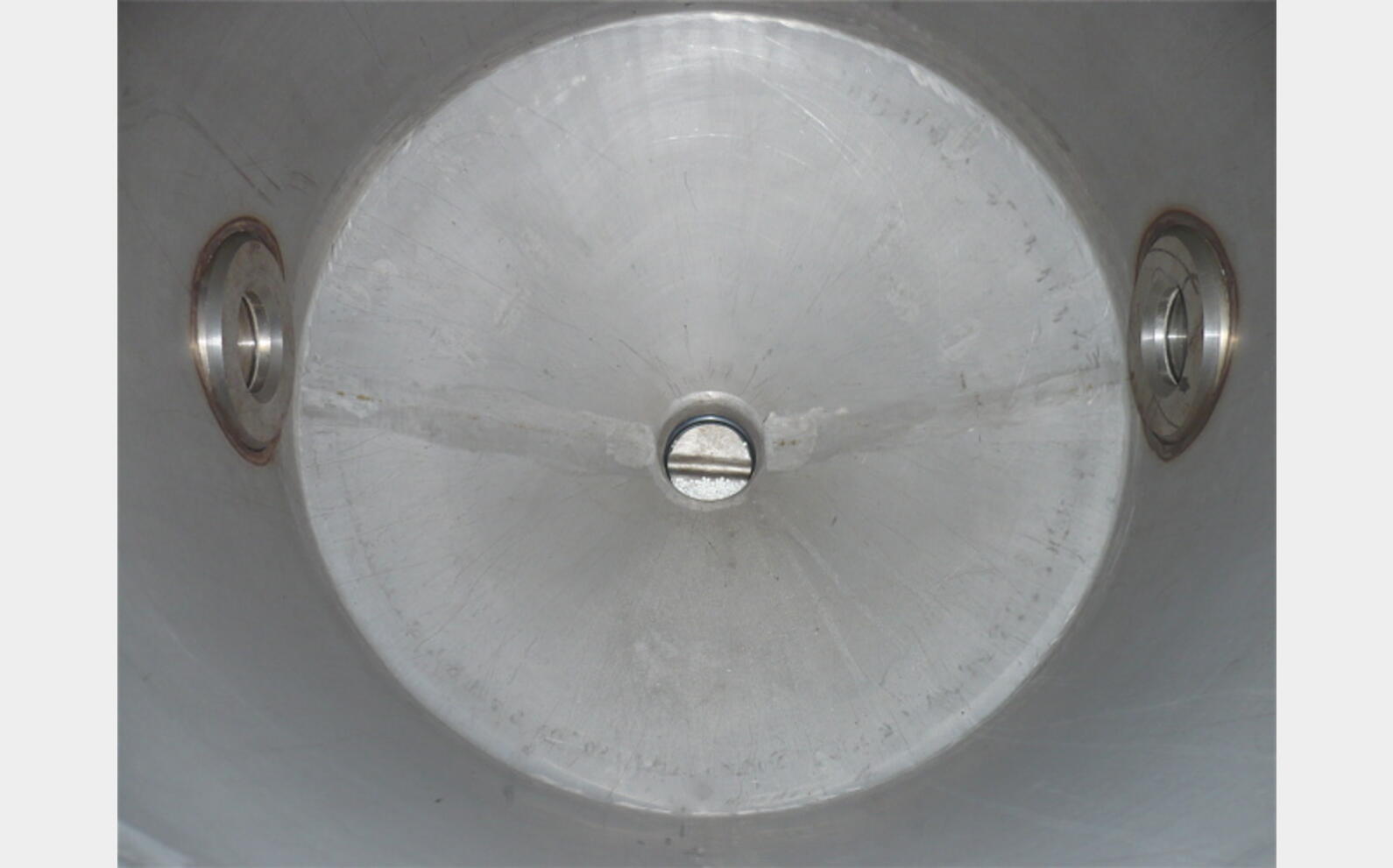 cuve de stockage INOX Volume : 150 litres