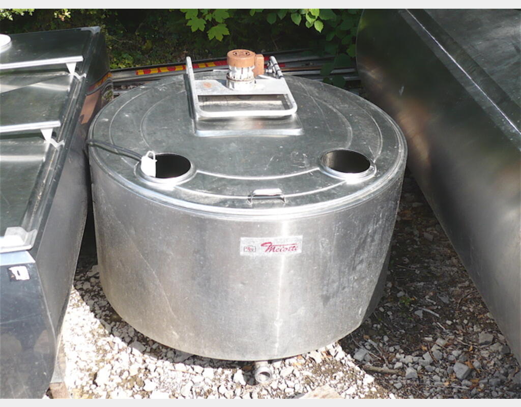 Tank &agrave; lait INOX 304 Volume : 600 litres