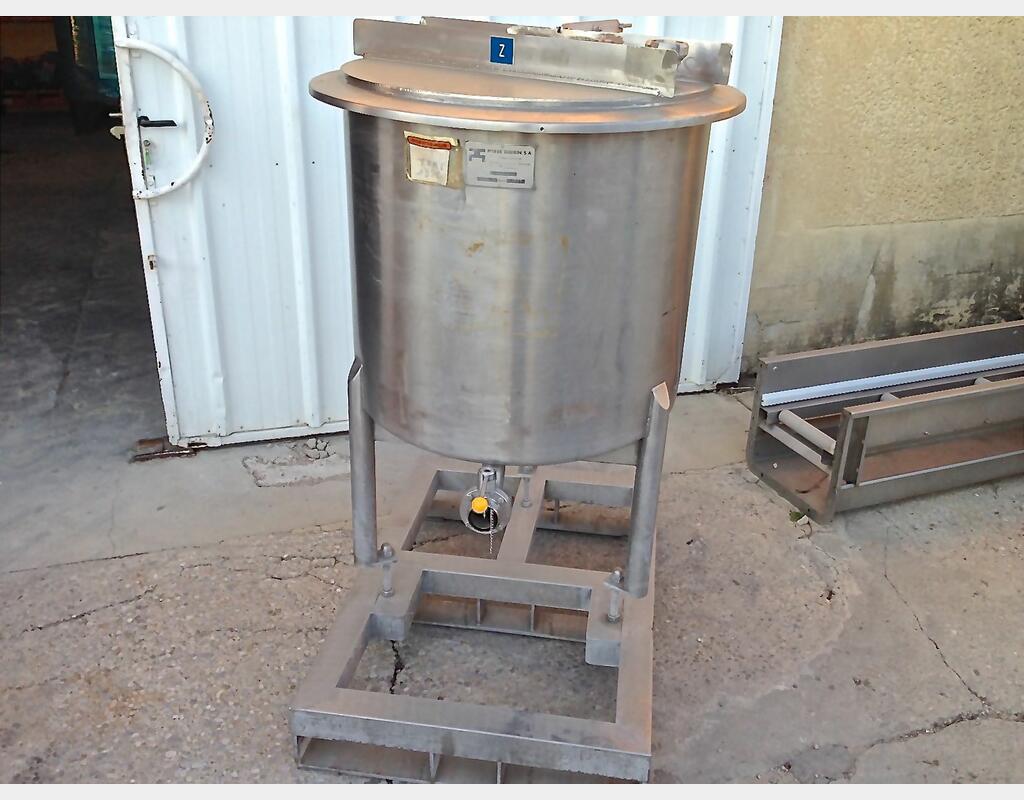 Cuve de stockage INOX Volume : 400 litres