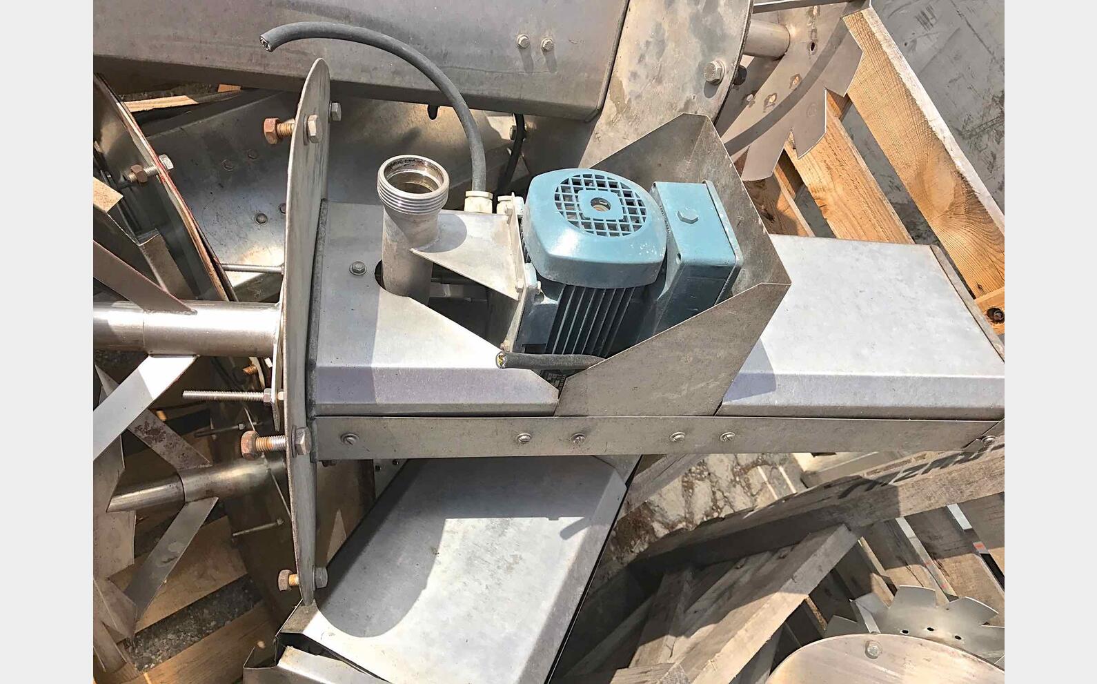Cuve acier rev&ecirc;tu 130 HLS