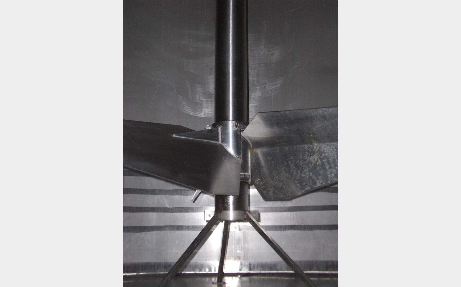 Cuve Inox316 de stockage, Pierre Guerin, isol&eacute;e, agit&eacute;e, r&eacute;chauff&eacute;