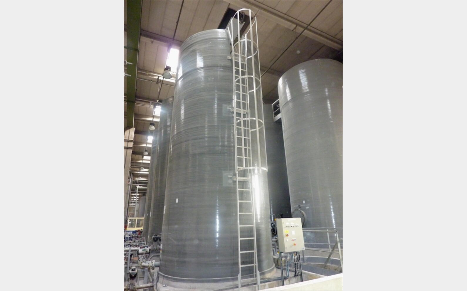 cuve stockage POLYESTER Marque : PLASTICON EUROPE Volume : 50000 litres