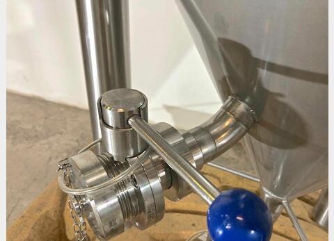 Closed tank on cylindrical conical feet 3.2 HL (320 liters) ARSILAC