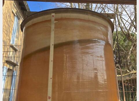 Cuve fibre cylindrique verticale Chapeau flottant