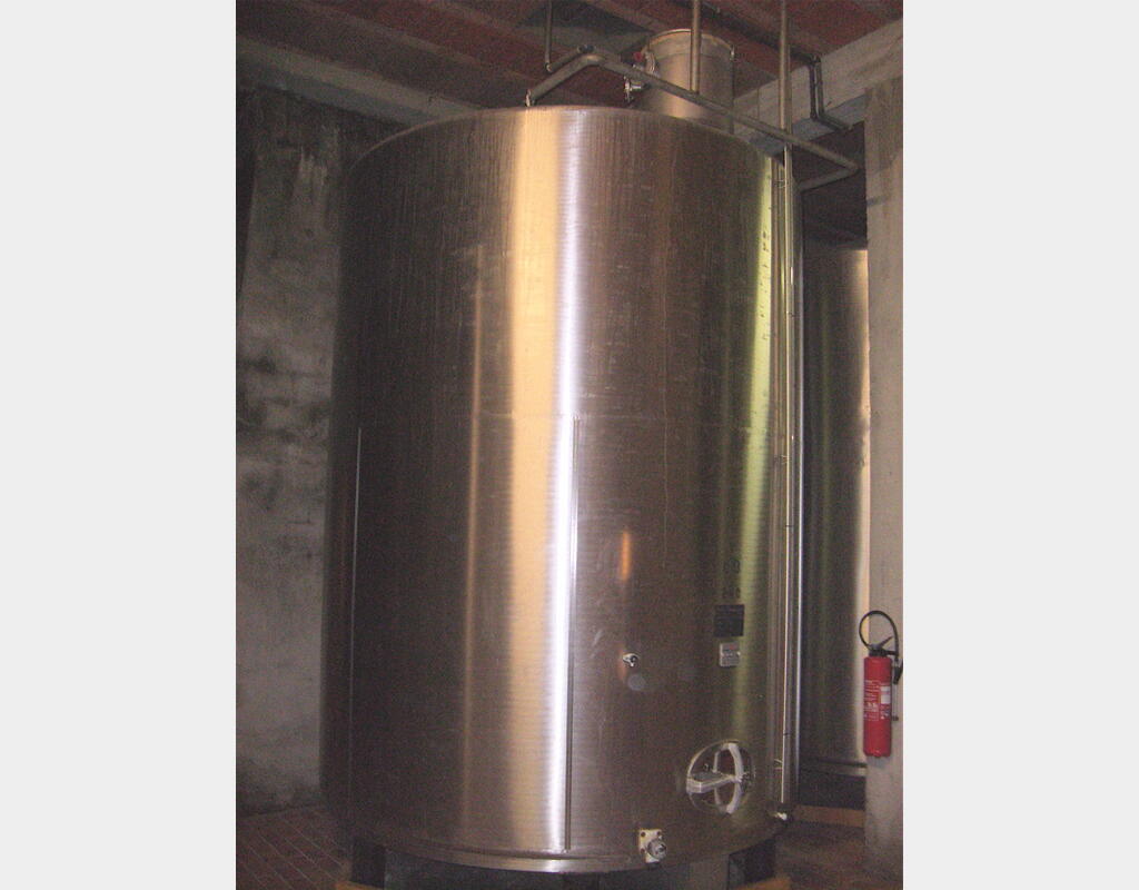 Cuve de stockage en INOX 304 - Volume 240 hecto (24000 litres)