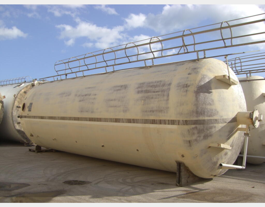 CUVE DE STOCKAGE POLYESTER FOND PLAT