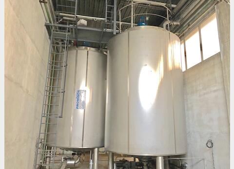 Cuve de m&eacute;lange inox isol&eacute;e Volume : 26698 litres