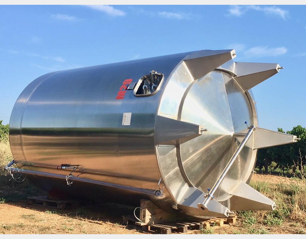 Cuve Inox  Fermée de 345 hls - cylindrique verticale sur pieds
