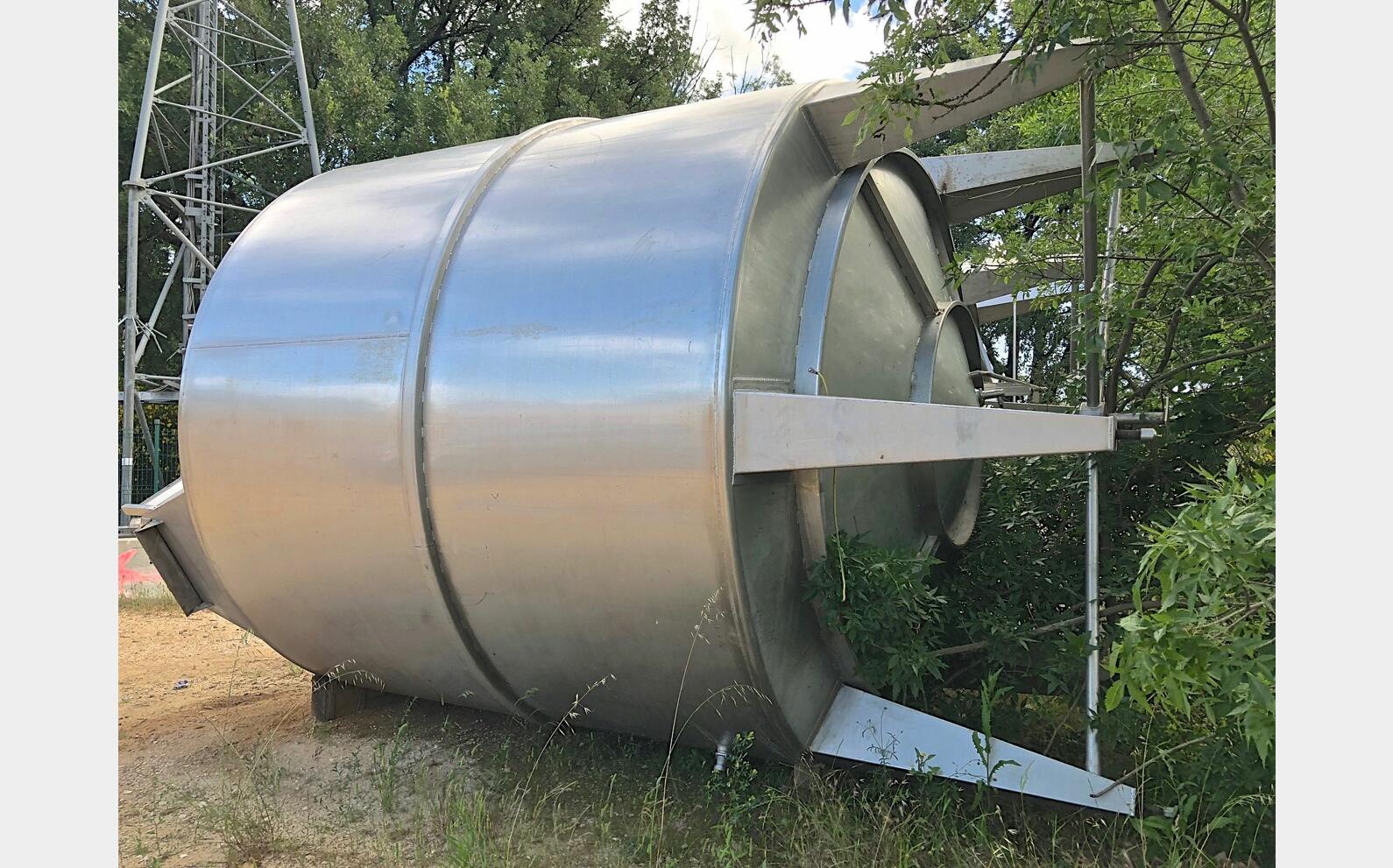 316L stainless steel tank 280 HL (28 000 Liters)