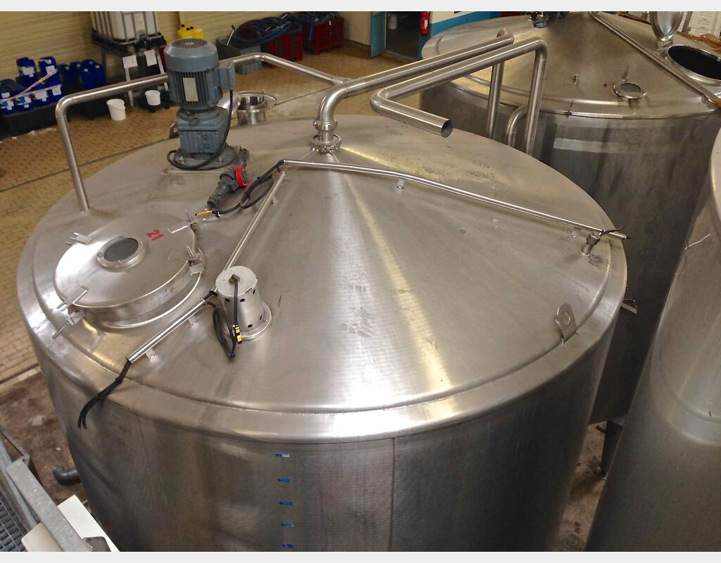 Cuve agit&eacute;e INOX