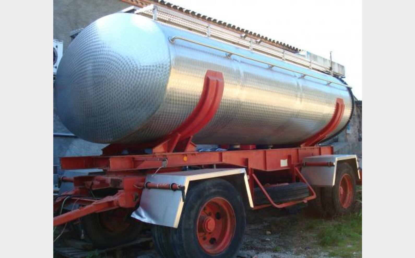 Citerne sur chassis roulant 12m3 provenance agroalimentaire