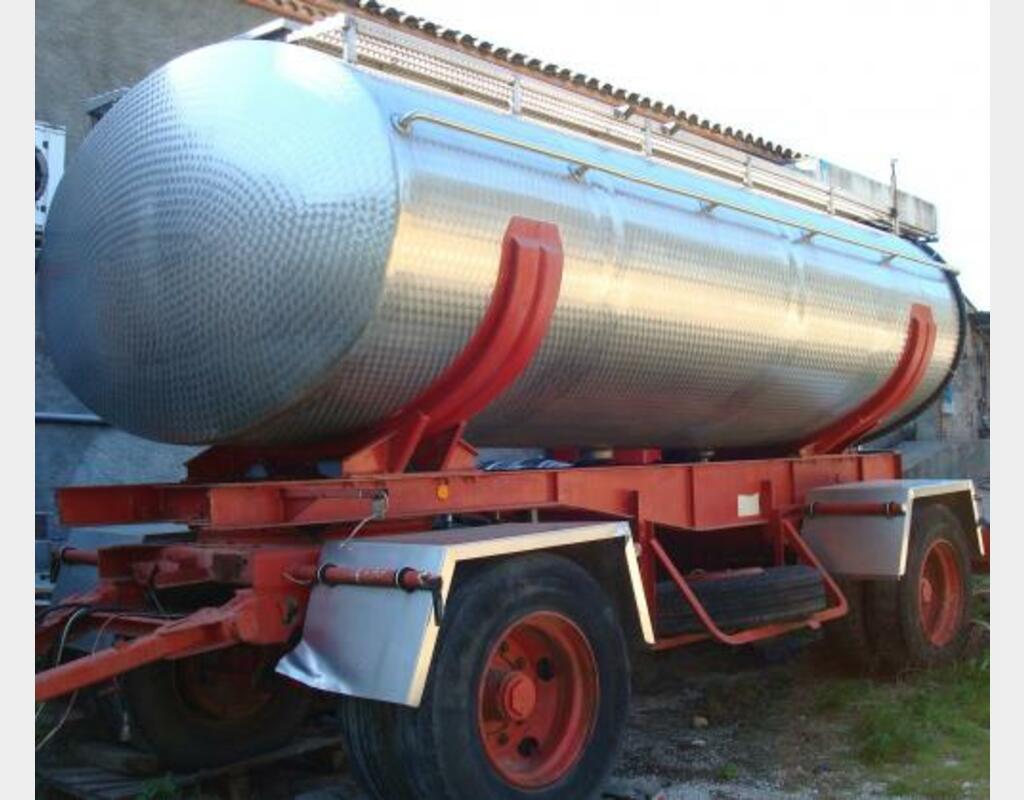 Citerne sur chassis roulant 12m3 provenance agroalimentaire