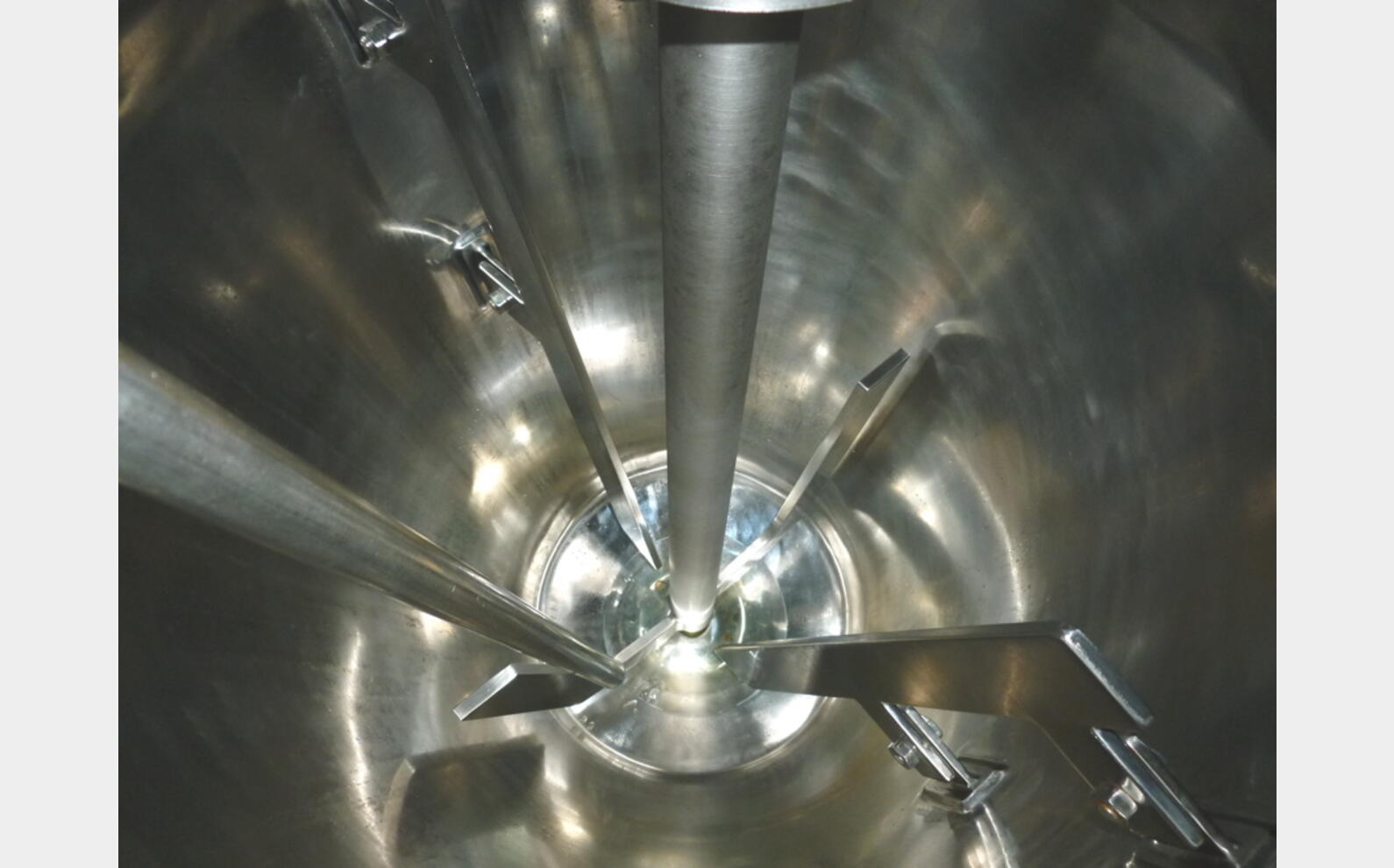 cuve m&eacute;lange INOX