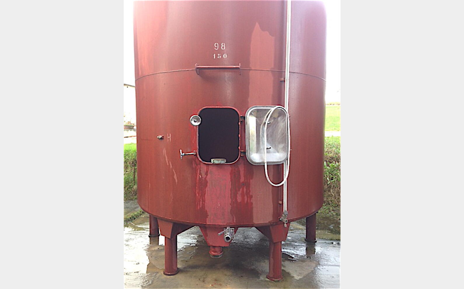 Cuve acier rev&ecirc;tu de 150 hls