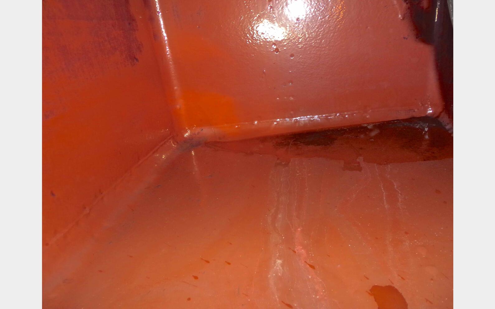Cuve acier rev&ecirc;tu de 700 L