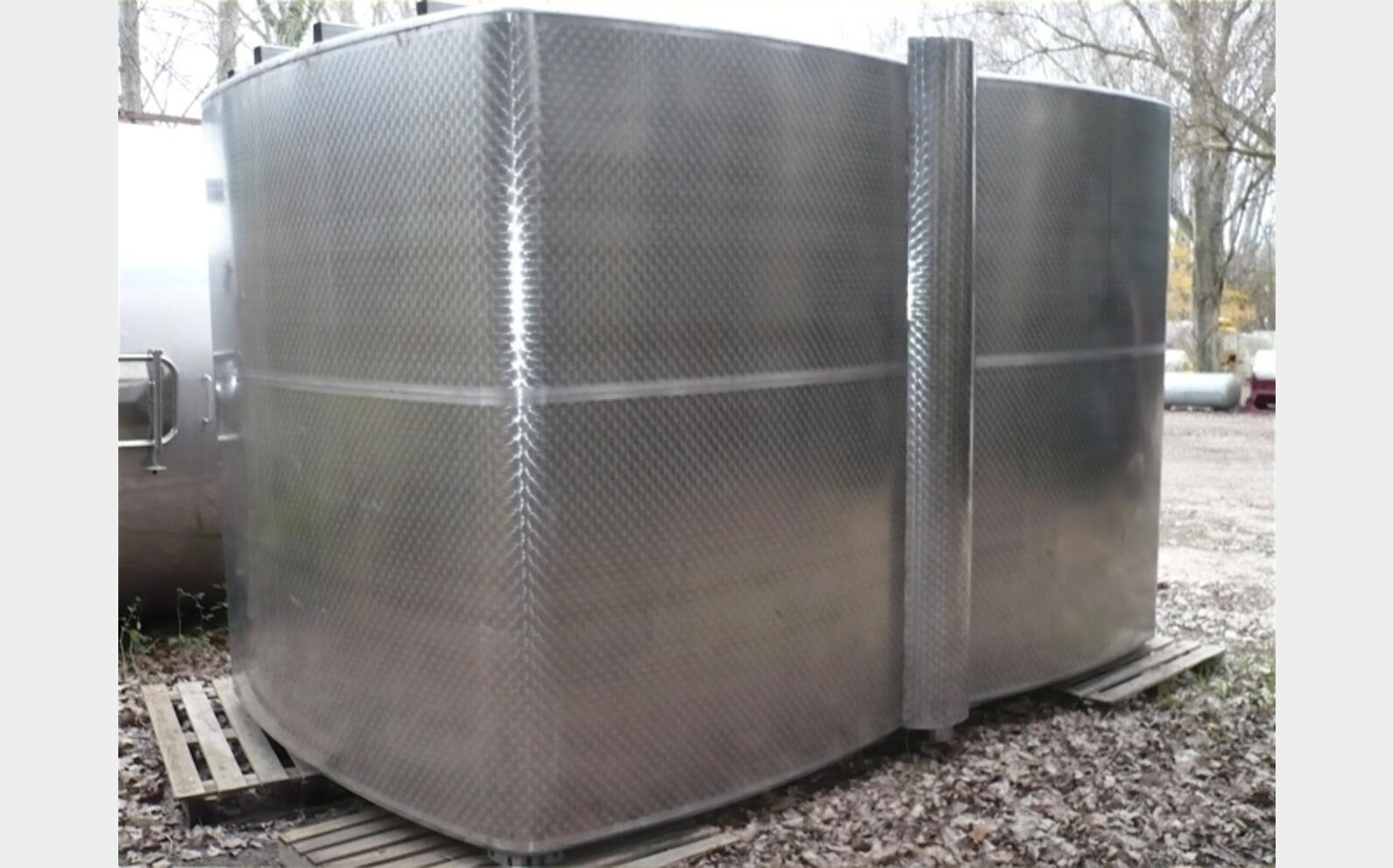 cuve stockage INOX 304 Agroalimentaire (vin rouge). Marque : DEFRANCESCHI. Ann&eacute;e : 1985.