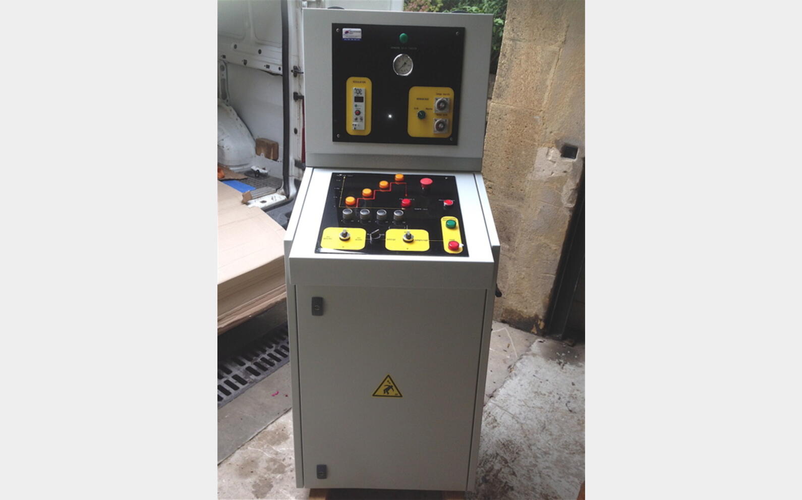 Cuve vinification PERA vis extractions int&eacute;rieures CAB 200 Marque : PERA