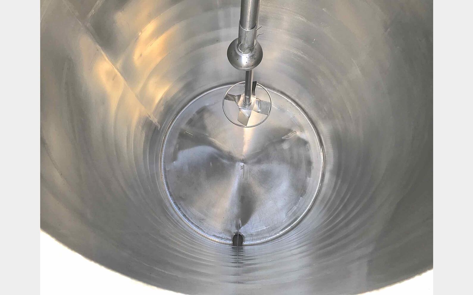 Cuve m&eacute;lange inox