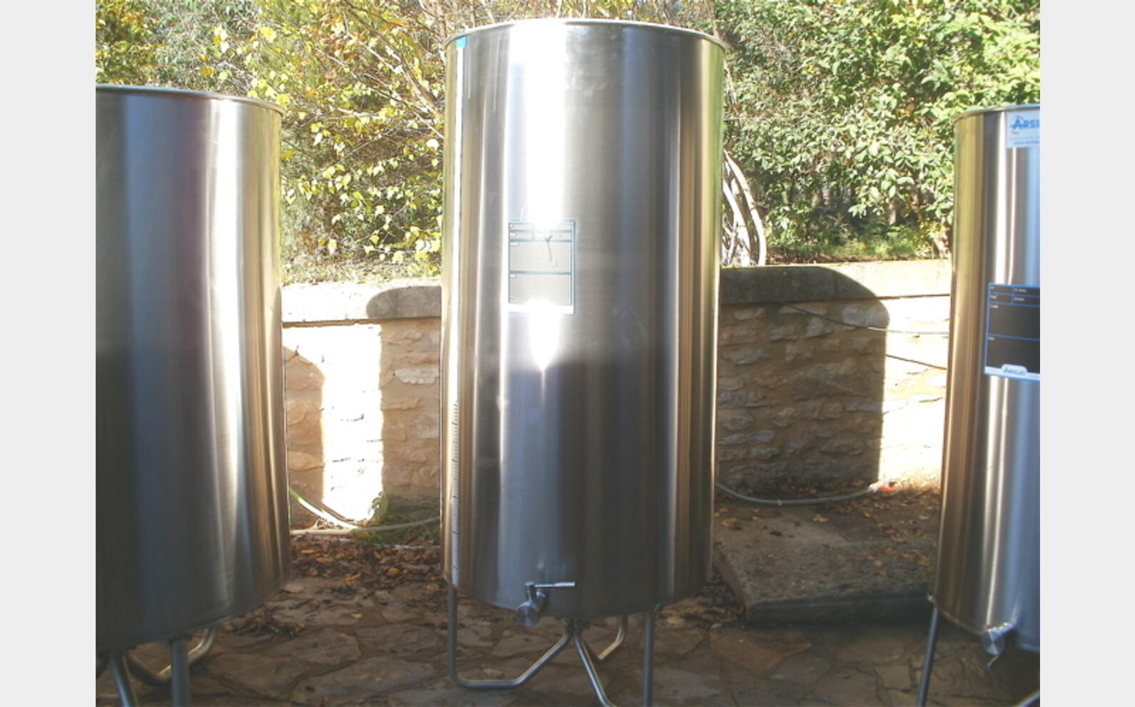 Cuve inox 304 &agrave; chapeau flottant