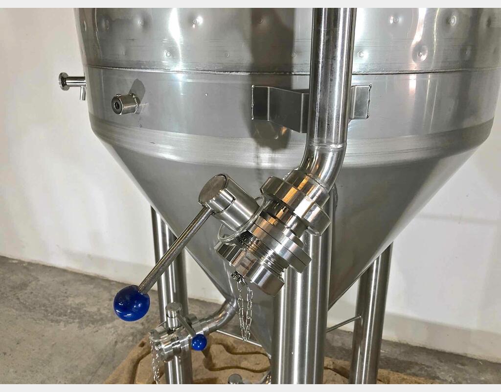 304 stainless steel vat - Closed on feet - Cylindro-conical