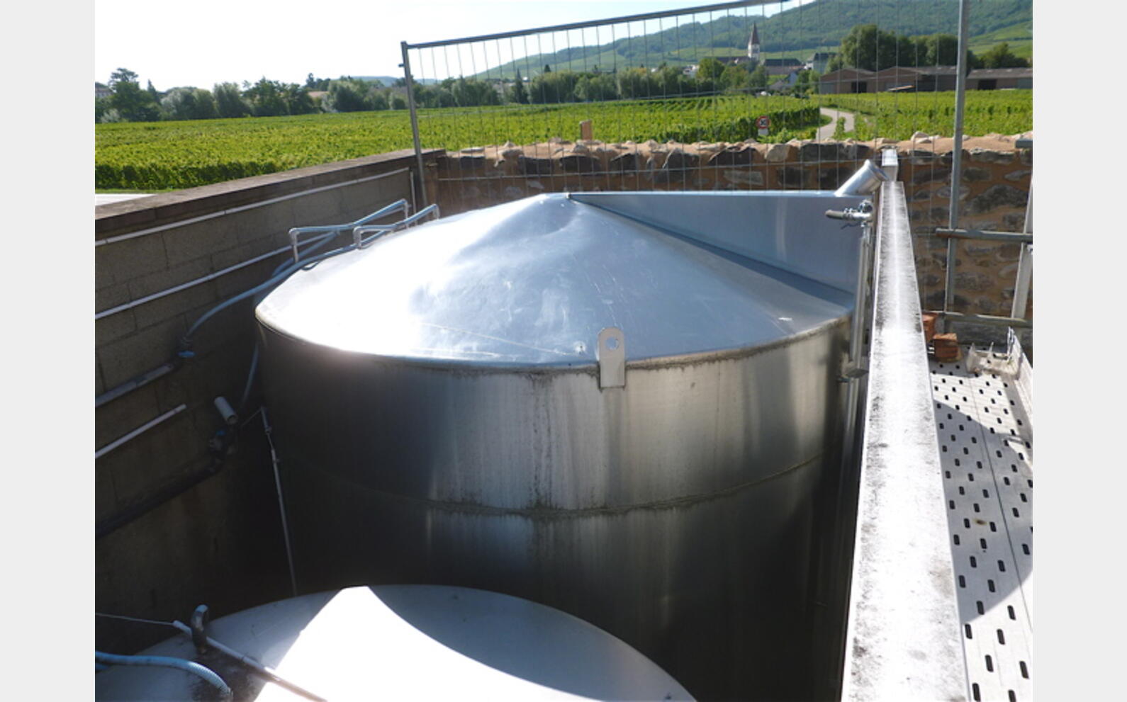 Cuve stockage INOX 316 sur socle Agroalimentaire Marque : PIERRE GUERIN
