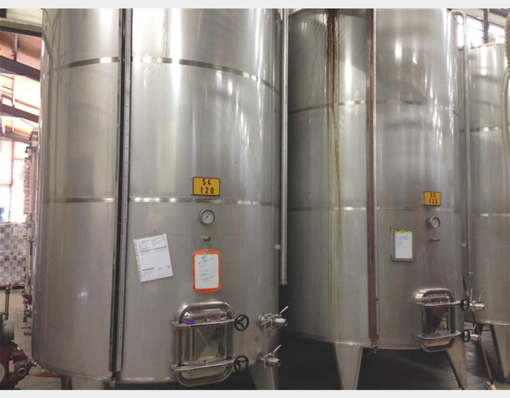 Cuve inox  - Volume : 12 000 litres (120 hectos)