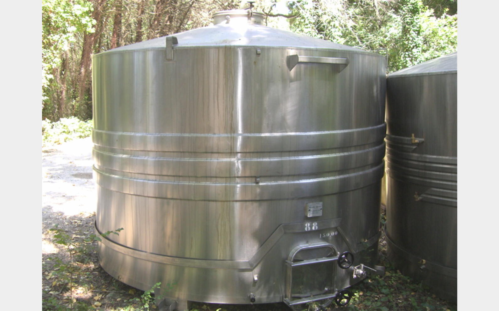 Cuve inox sur pieds, circuit coquill&eacute;