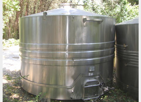 Cuve INOX sur pieds - Volume : 15.000 litres (150 hectos)