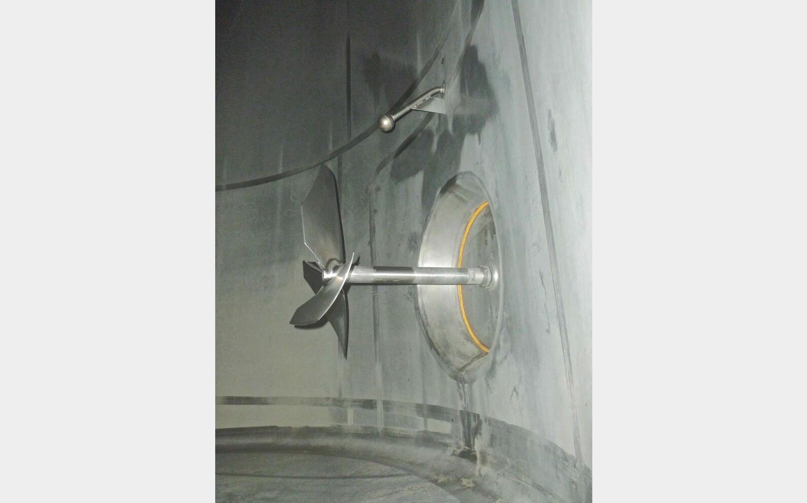 Cuve inox cylindrique verticale