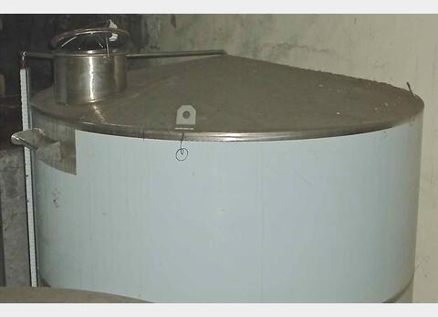 Cuve inox ferm&eacute;e sur pieds