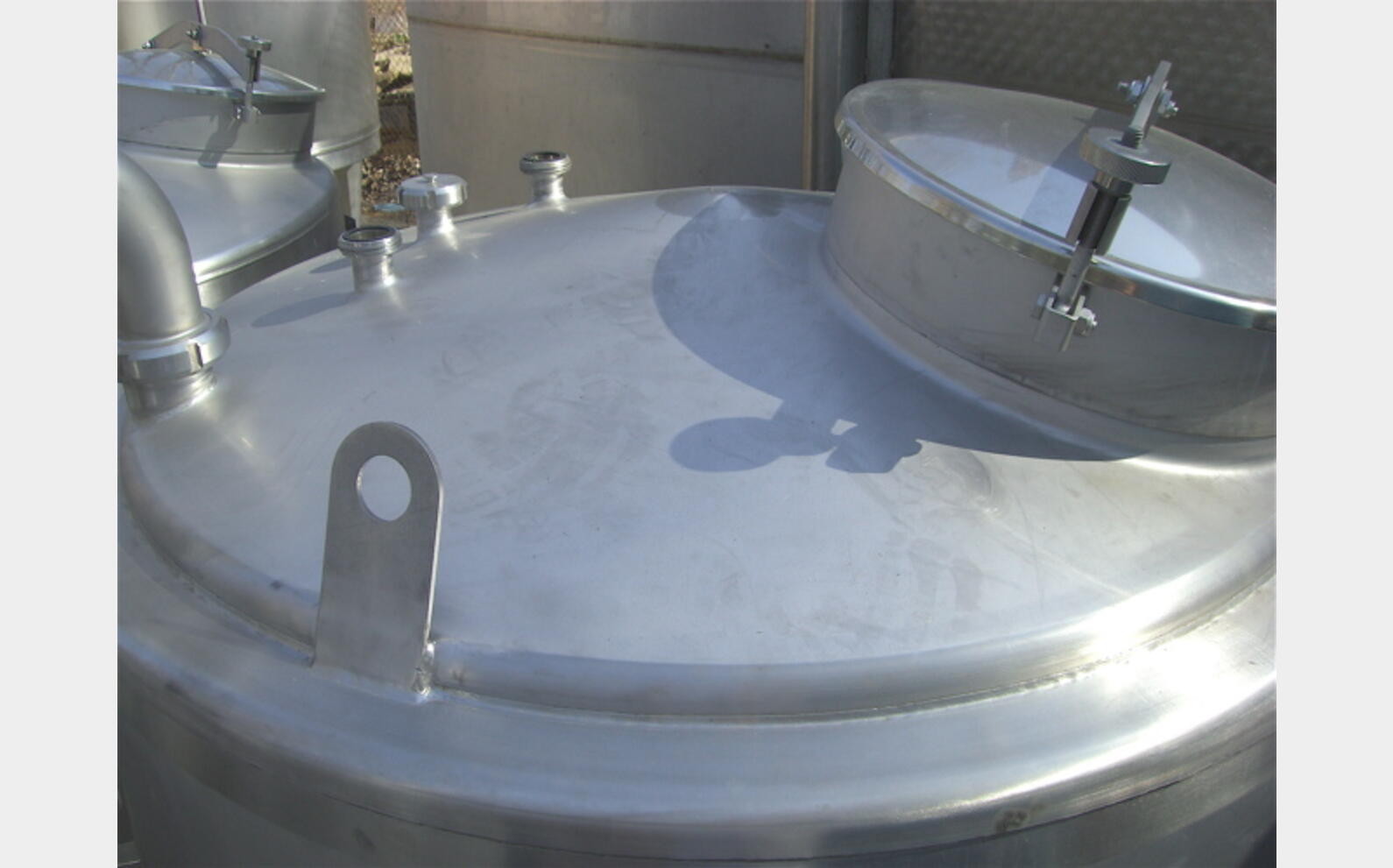 cuve r&eacute;chauff&eacute; isol&eacute;e Ann&eacute;e : 2003 Volume : 1020 litres
