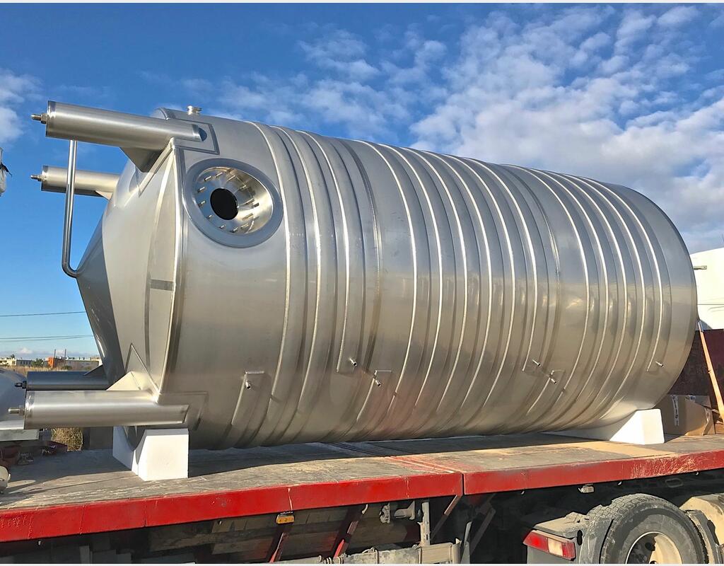 cuve INOX 316L ferm&eacute;e circuit coquill&eacute; MATERIEL NEUF