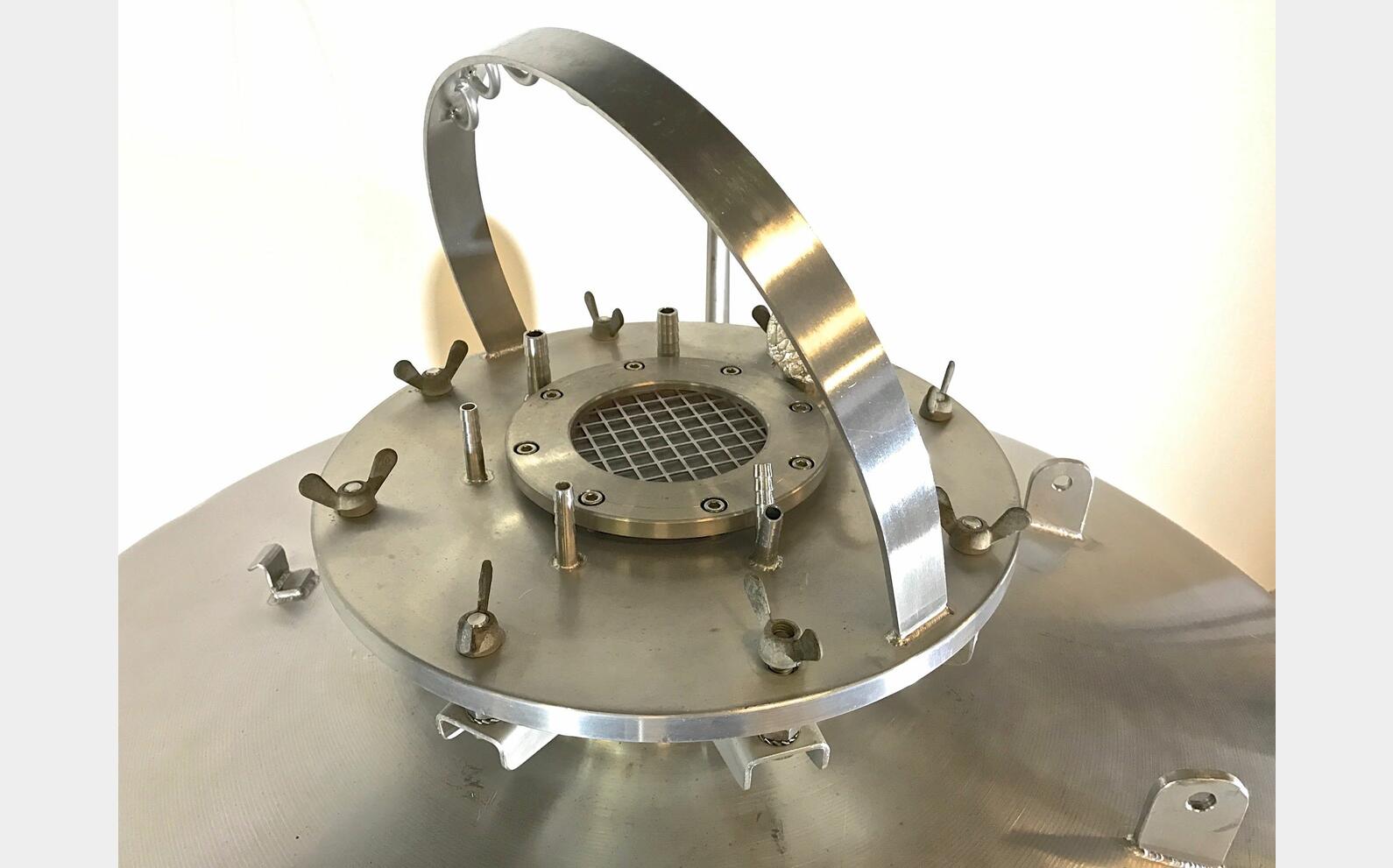 Cuve inox de stockage cylindrique
