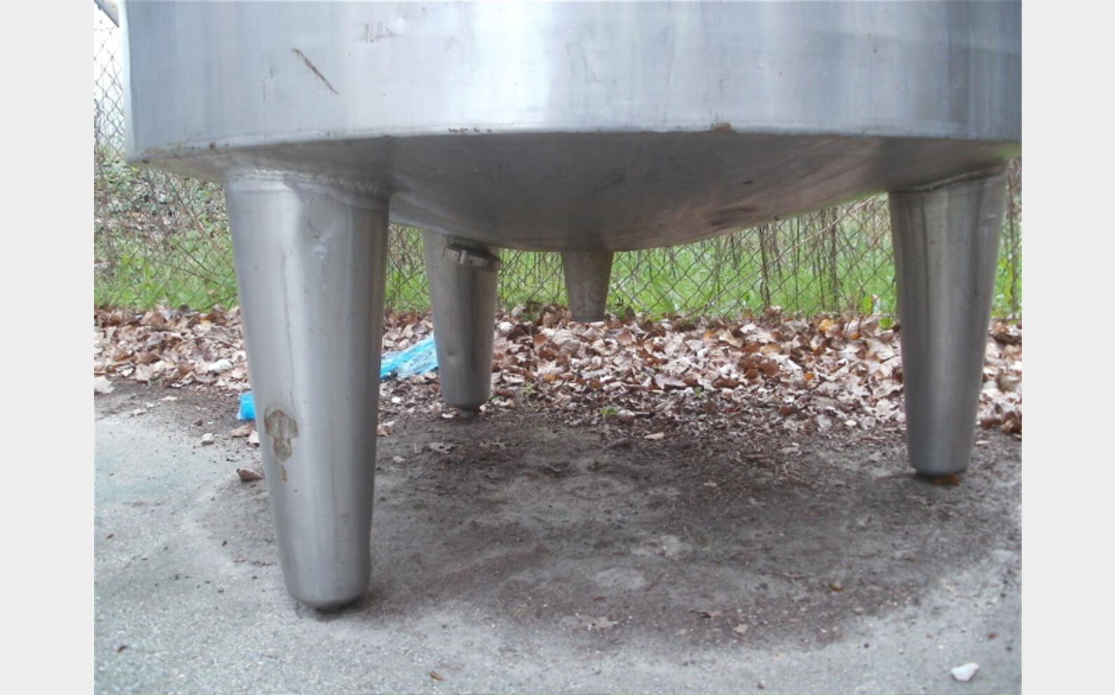 Cuve INOX  calorifug&eacute;e 2000 L