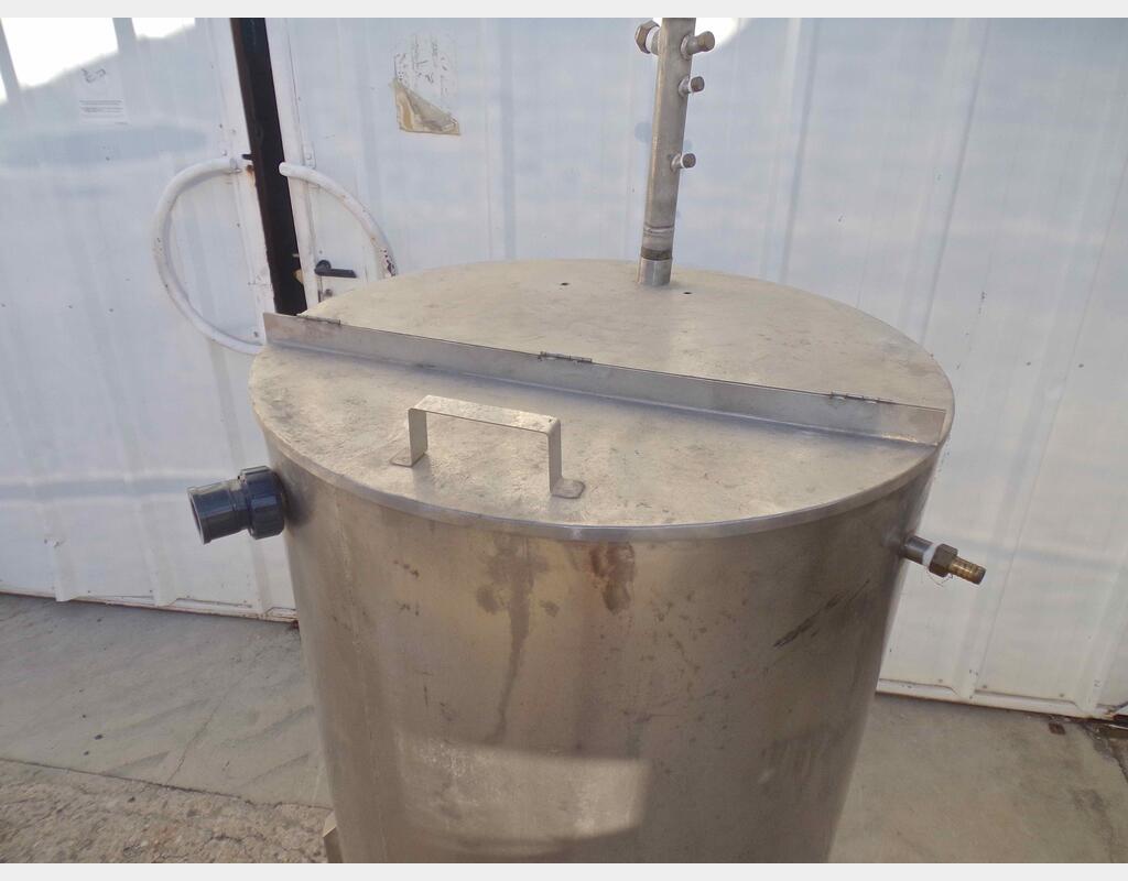Cuve de stockage tampon en inox 316L - Volume : 550 litres