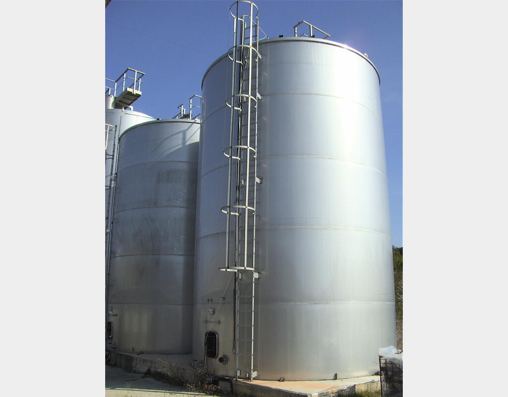 Cuve de stockage INOX304 de 150 m3 - Cylindirque verticale fond plat