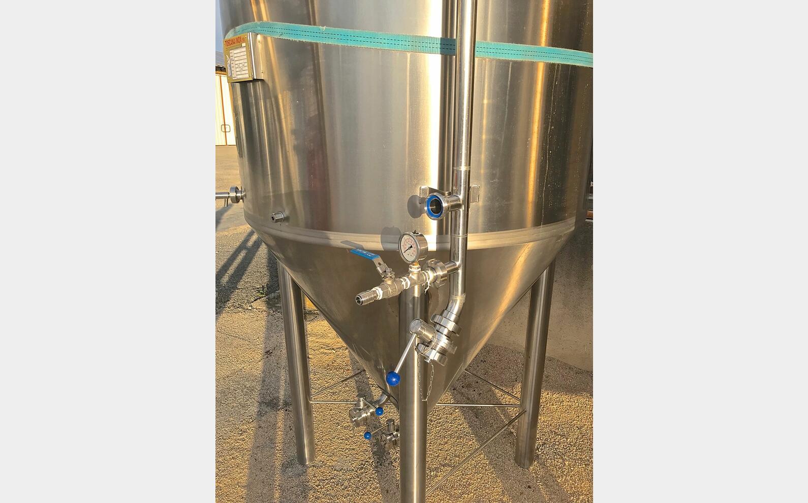 304 stainless steel tank  16 HL (1600 litres) ARSILAC