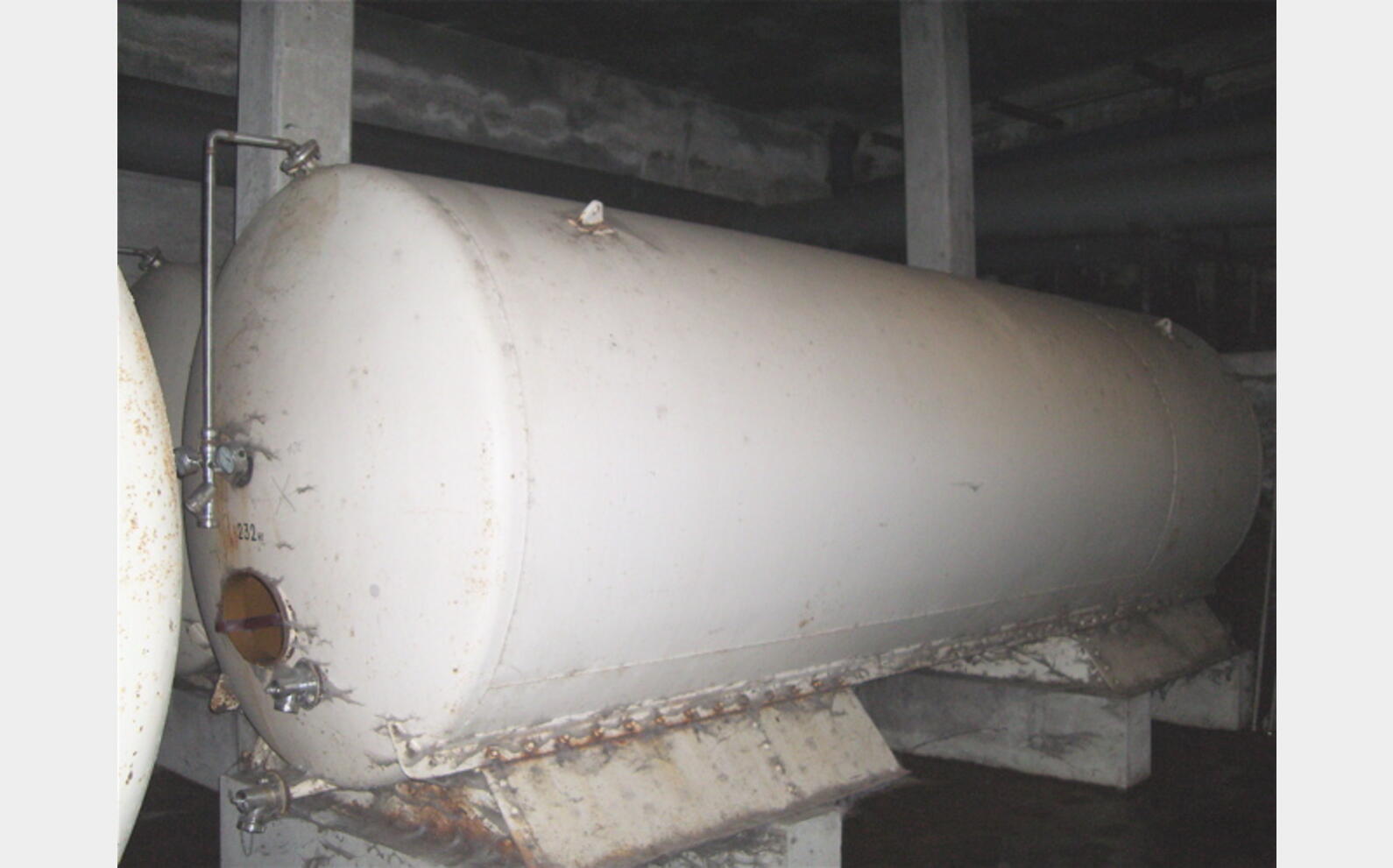 Cuve horizontale acier rev&eacute;tu de 230 hls, occasion