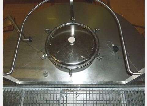 Cuve vinification INOX 304 tronconique - Volume : 131 hecto (13100 litres)