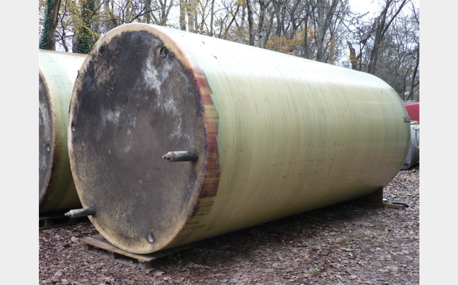 cuve stockage POLYESTER ISOLEE Marque : GOUIRAN Volume :  20000 litres (200 hectos)