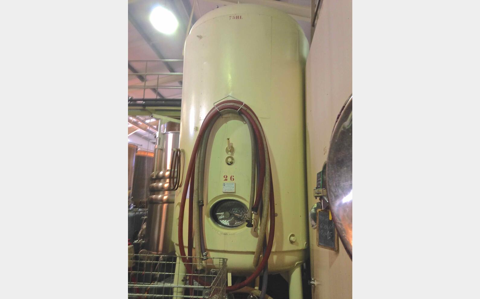 Cuve acier &eacute;maill&eacute; de 75 hls