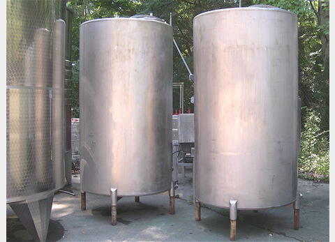 Cuve de stockage INOX - Volume : 22 hectos (2200 litres)