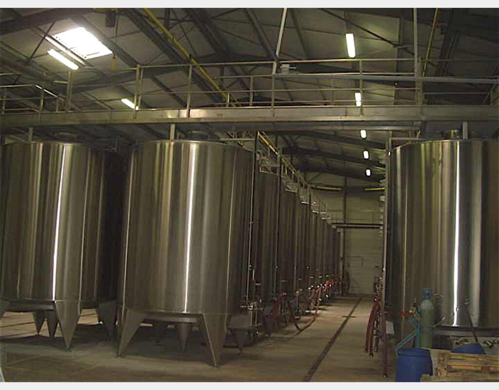 Cuves de vinification en INOX 304/316L - Marque Chalvignac, année 2004