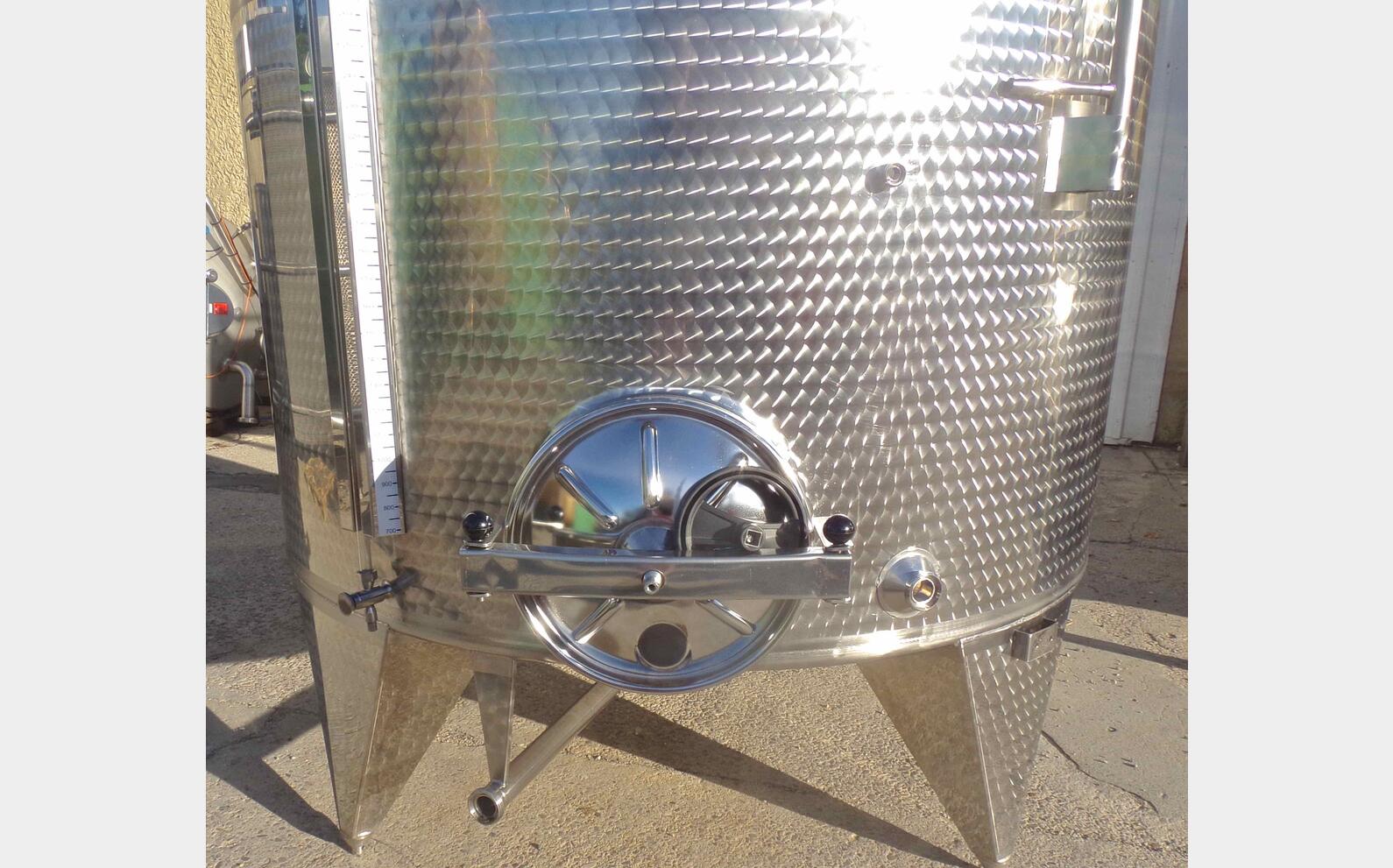 Cuve inox &agrave; chapeau flottant MATERIEL NEUF