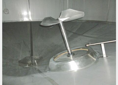 Cuve inox cylindrique verticale